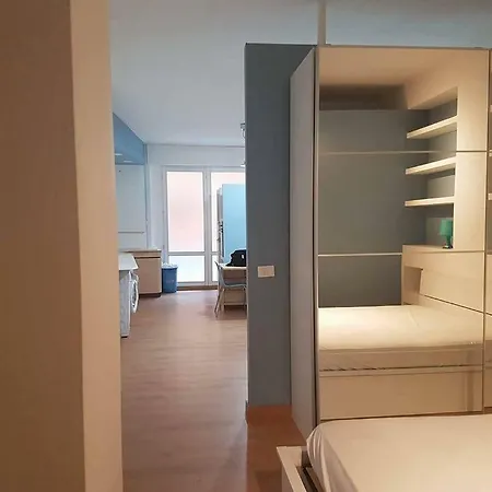 Via Monina, 1 * Анкона